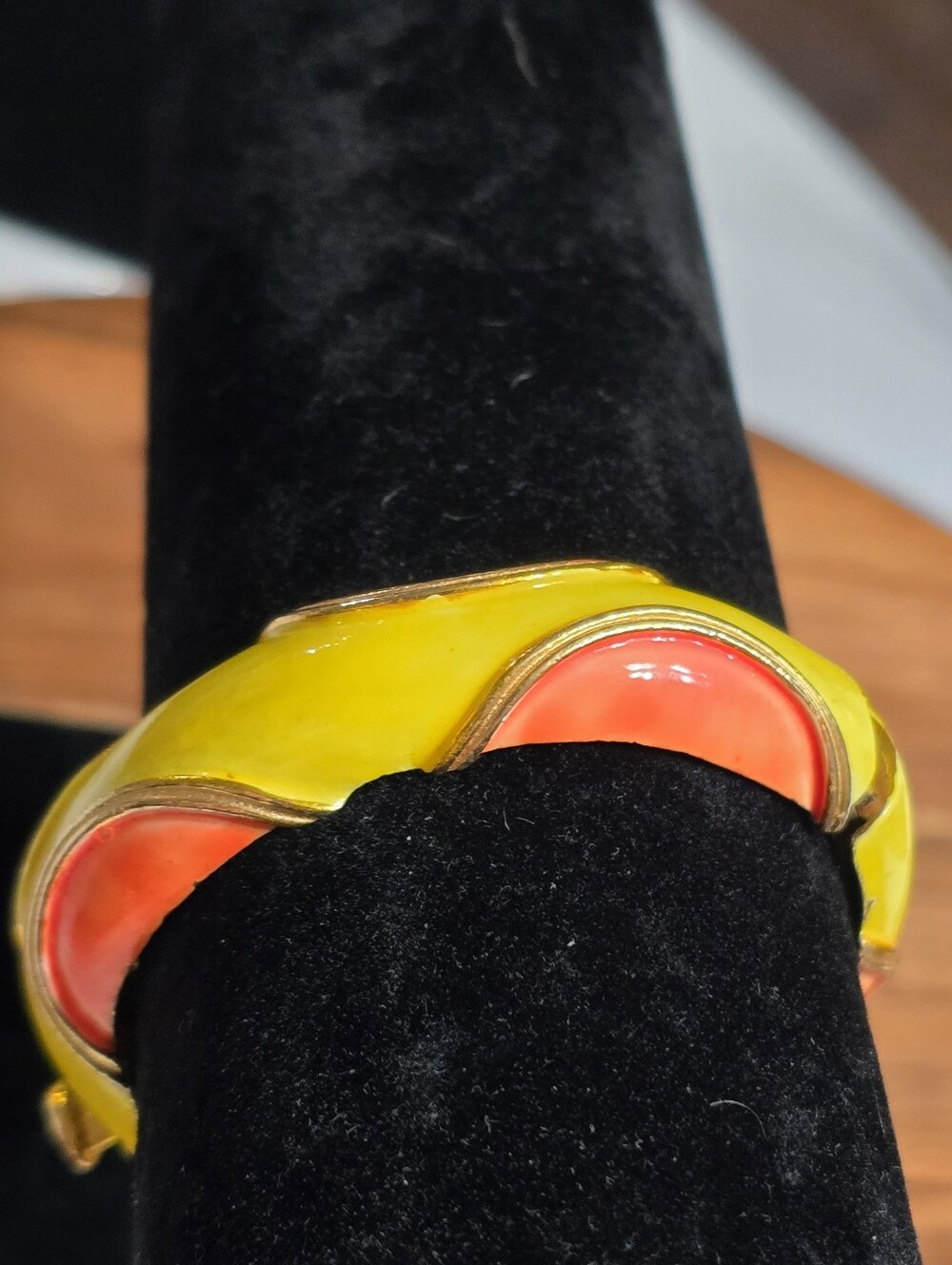 Vintage Orignal By Robert Yellow & Orange Enamel Bangle Cuff Hinged Bracelet